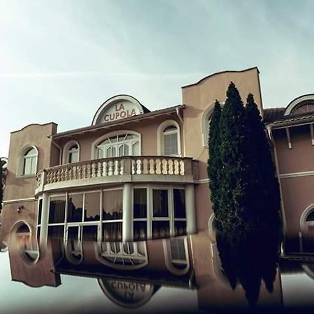 Pension La Cupola Targu Mures Luaran gambar