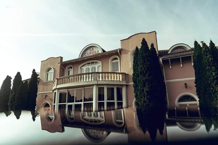 Pension La Cupola Targu Mures Luaran gambar