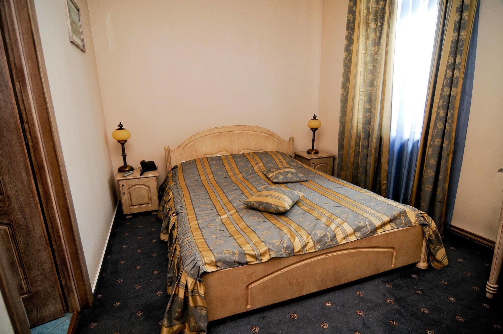 Pension La Cupola Targu Mures Luaran gambar