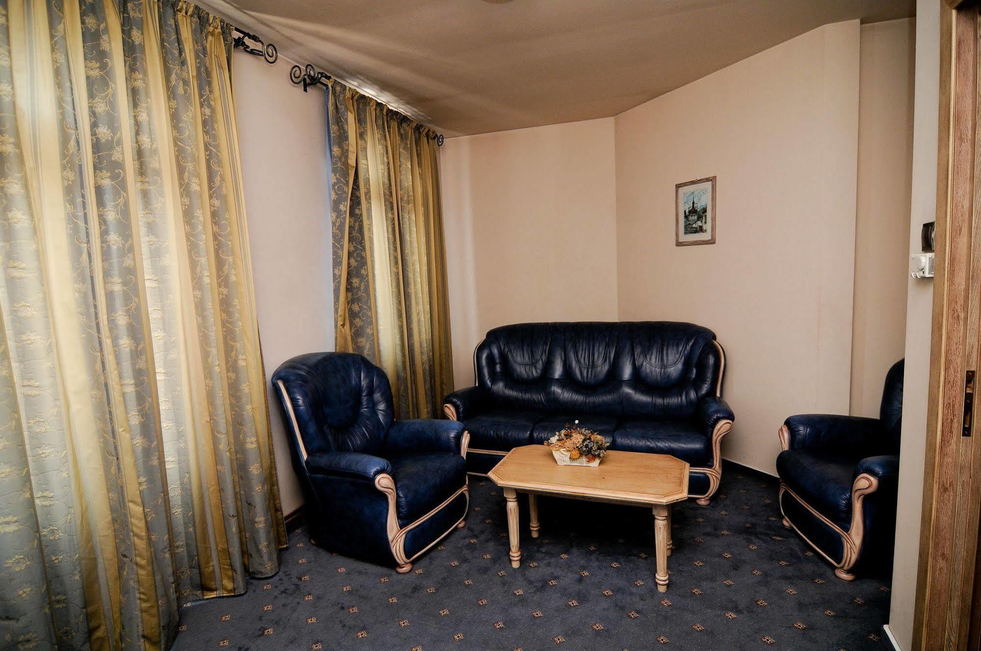 Pension La Cupola Targu Mures Luaran gambar